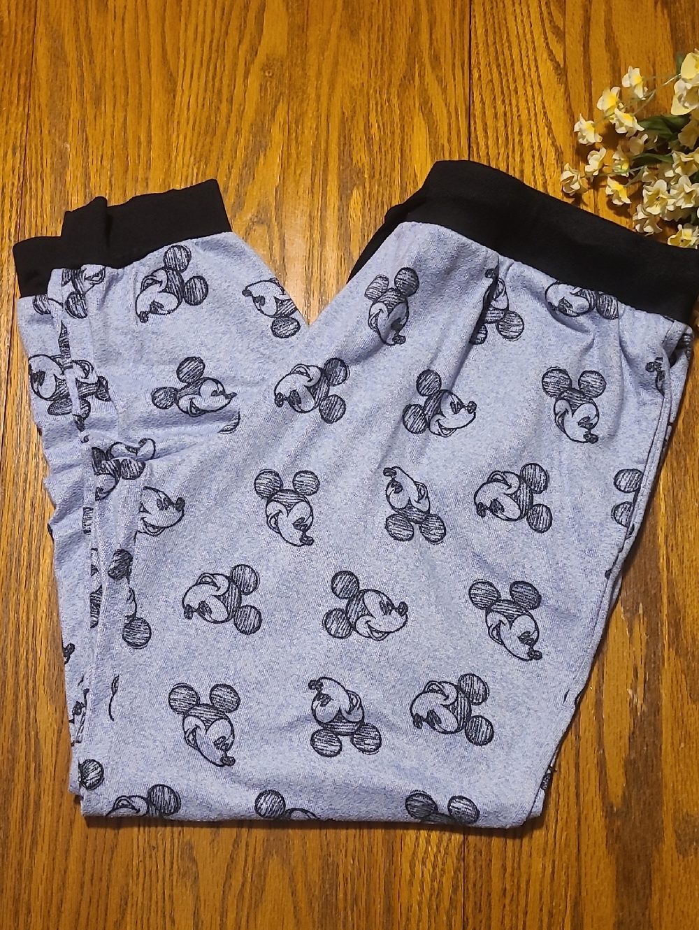 Disney Mickey Mouse Light Blue Lounge Capri Pajama Pants - Large